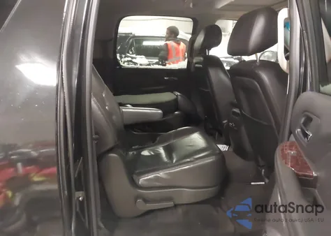 2011 GMC Yukon Xl 1500 Denali from USA, damaged, VIN 1GKS2MEF0BR206946